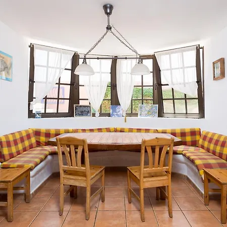 بيت شباب La Tortuga أذيخي