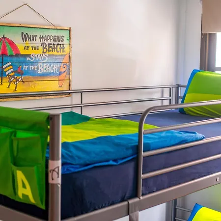 La Tortuga بيت شباب *