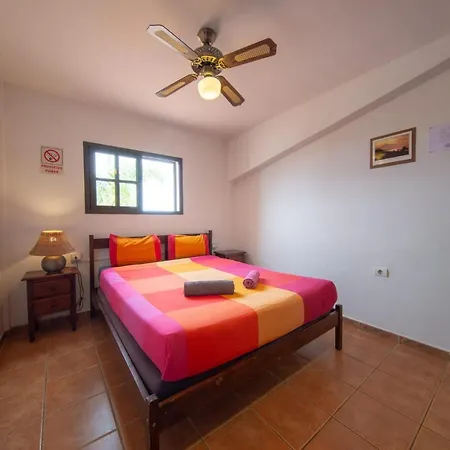 La Tortuga Ostello *